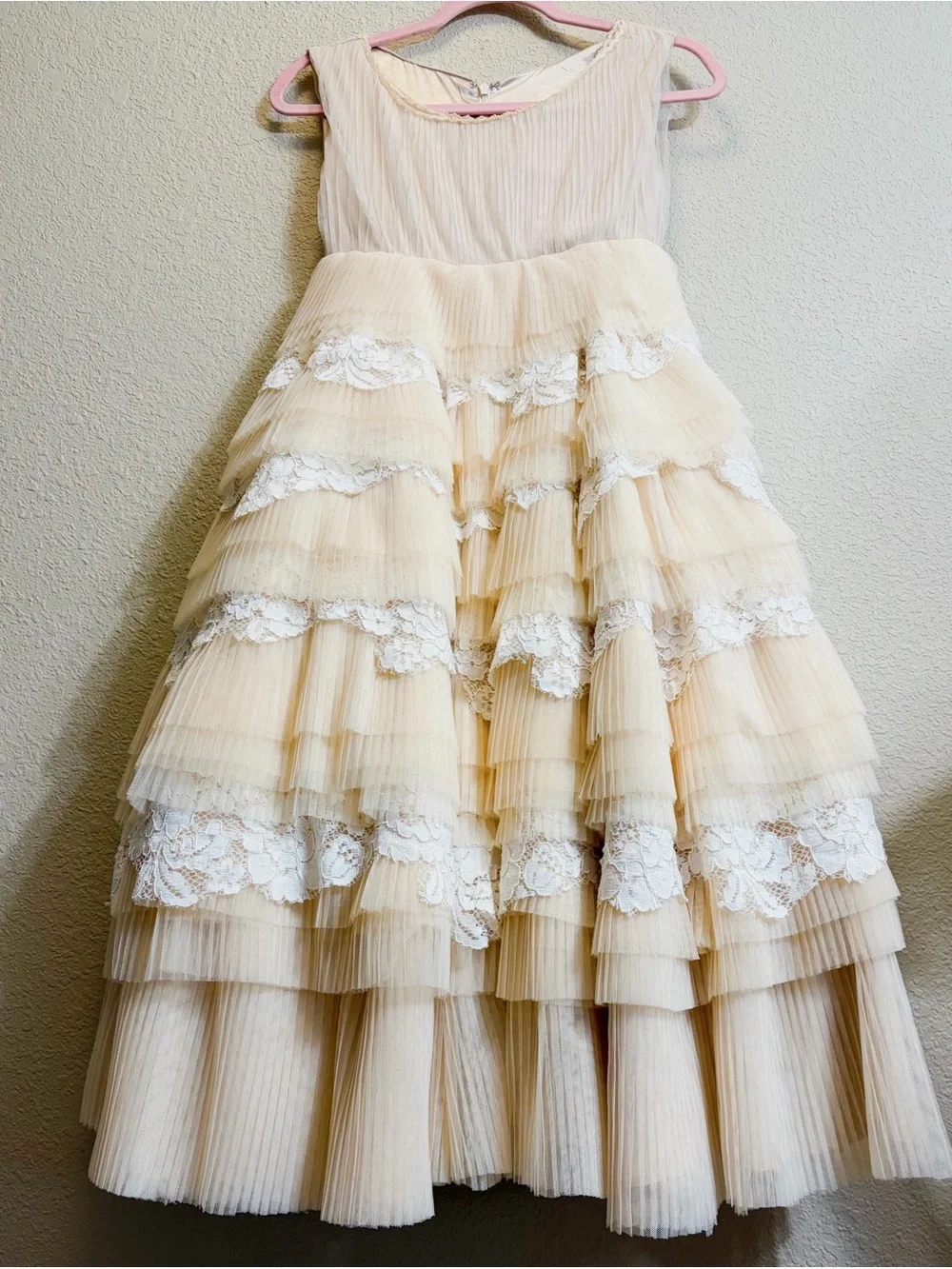Spain Ivory Lace Tiered Tulle Dress Sz M 7/8
